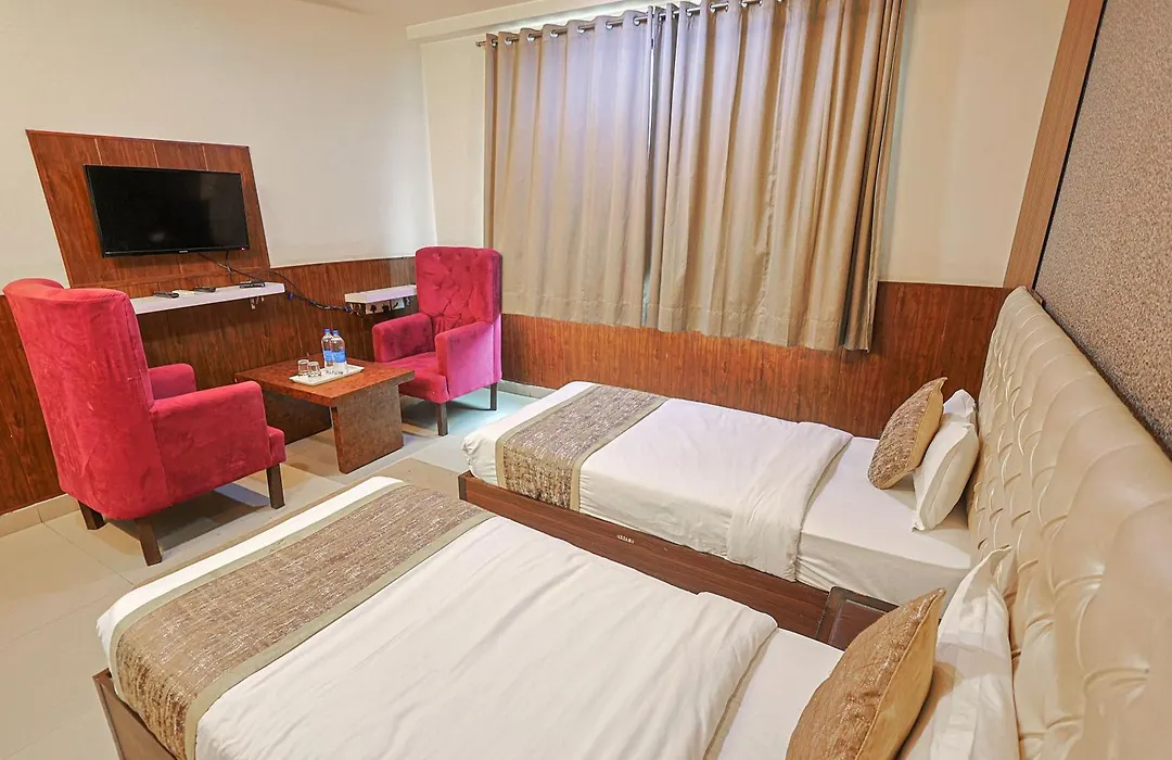 Hotel The Leaf - Gomti Nagar Lucknow-1