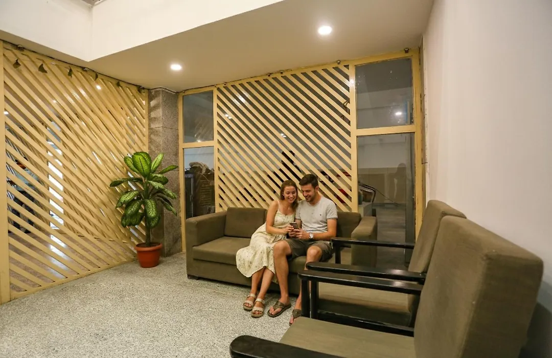 Fabhotel Paschim Vihar-1