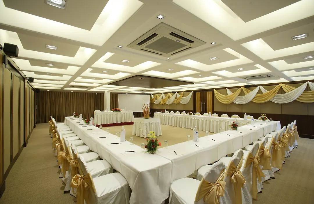 Hotel Express Towers-1