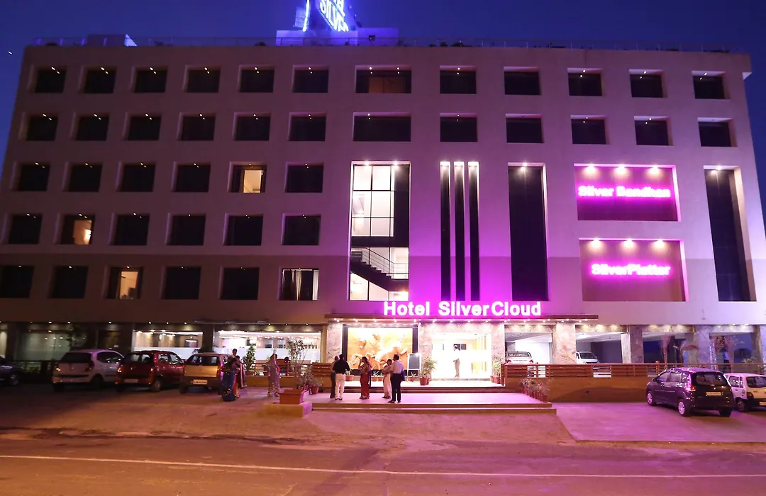 Silvercloud Hotel And Banquets-1
