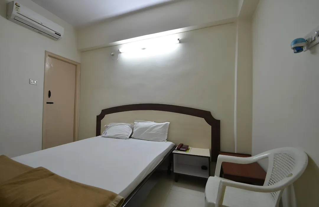 Hotel Maya Deluxe-1