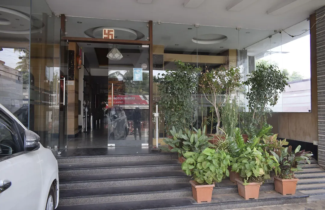 Hotel Tamizh Park-1