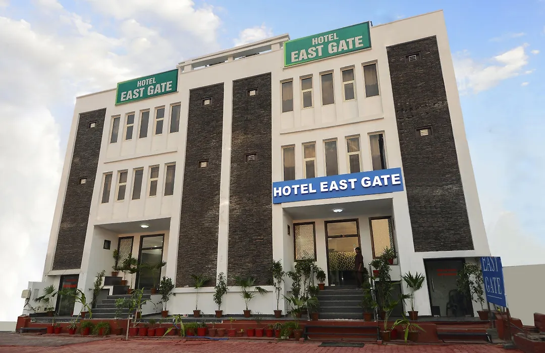 Hotel Agra Dazzling East Gate-1