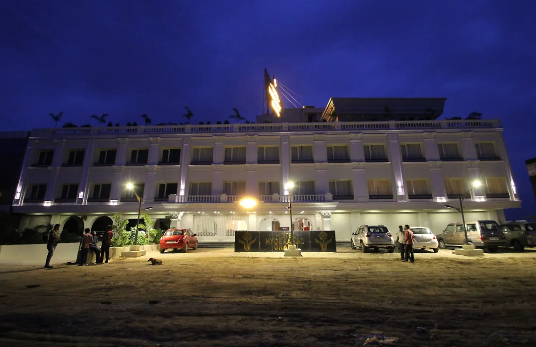 Hotel Hyderabad Grand-1