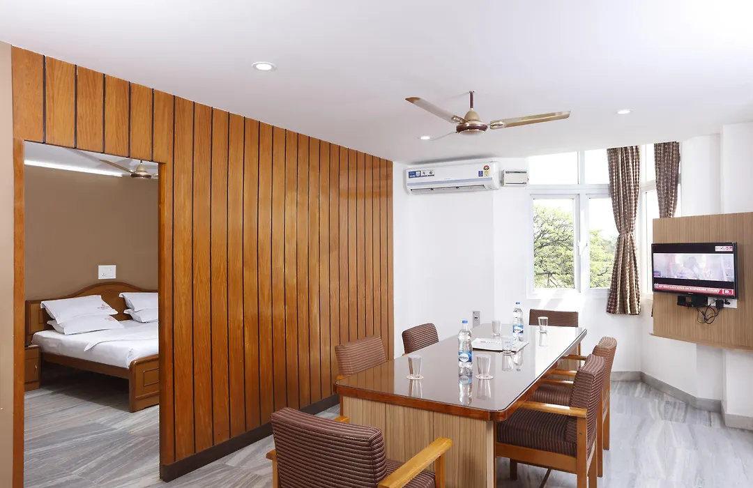 Sri Aarvee Hotels-1