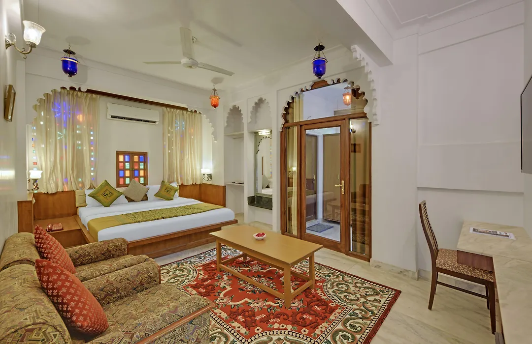 Hotel Raj Palace Udaipur-1