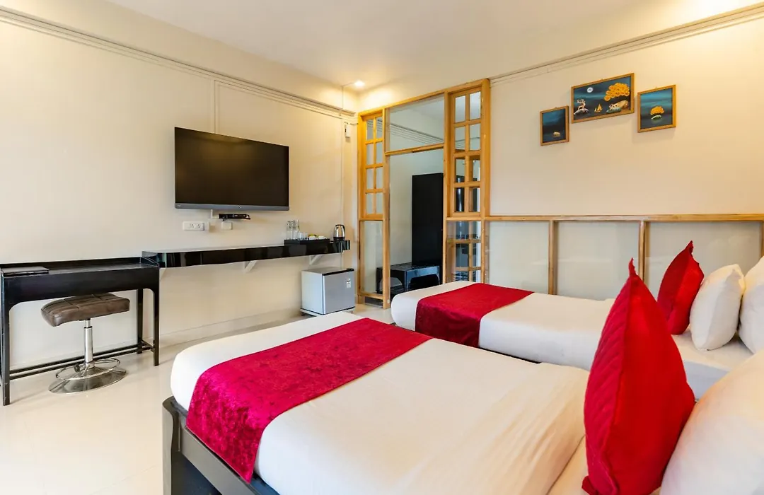 La Nicholas Lake View By Summit Hotels-1