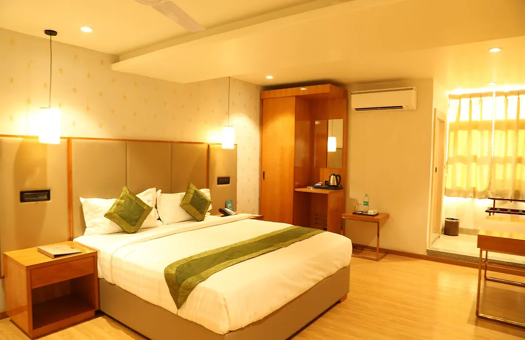 Hotel Reva Regency-1