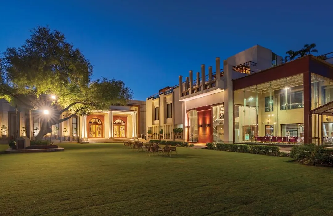 Lariya Resort-1