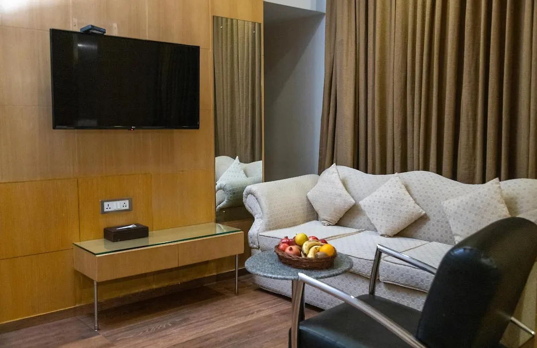 Ramee Guestline Hotel Dadar-1