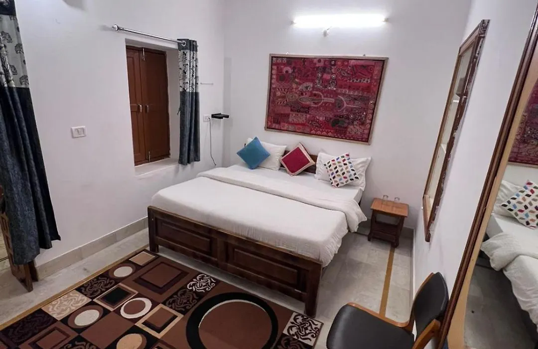Golden Villa-1