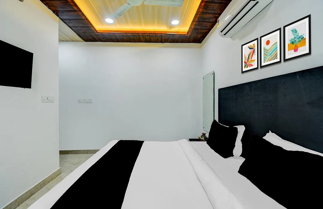Hotel O Karni Kripa-1