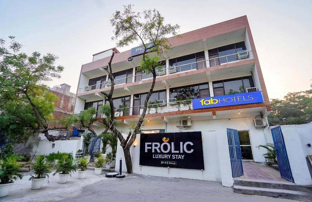 Fabhotel Frolic Luxury Stay-1