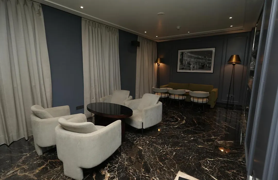 Radisson Blu Marina Hotel Connaught Place-1