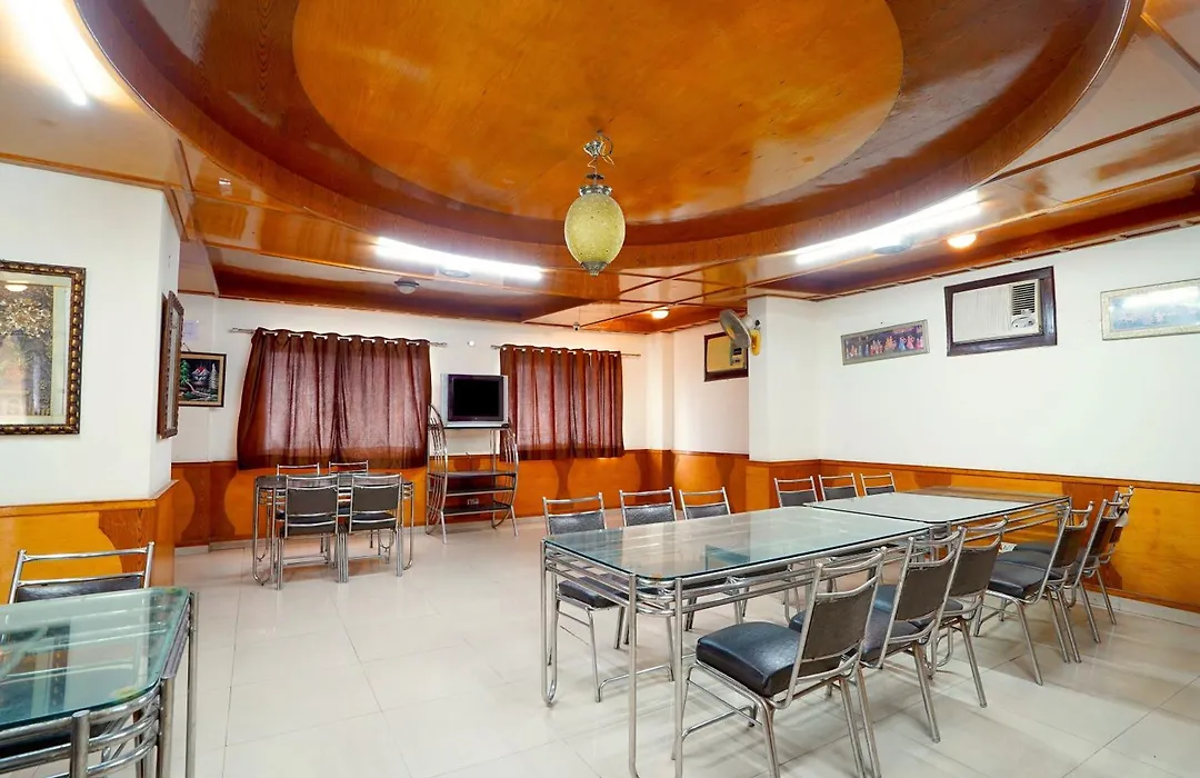 Fabhotel Vijay Niwas-1