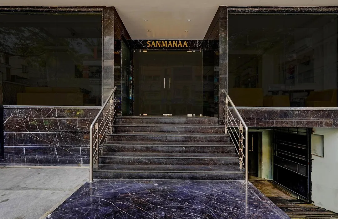 Super Townhouse Oak Clove Boutique Hotel Rajaji Nagar Near Lulu Mall Bengaluru-1