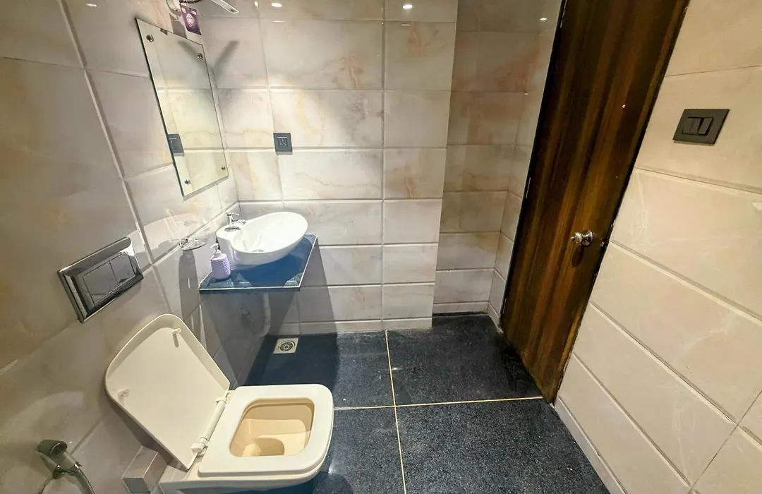 Hotel Golden Palace - Mira Bhayander-1