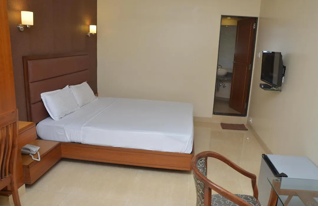 Hotel Ashray International, Sion - Near Bkc-1