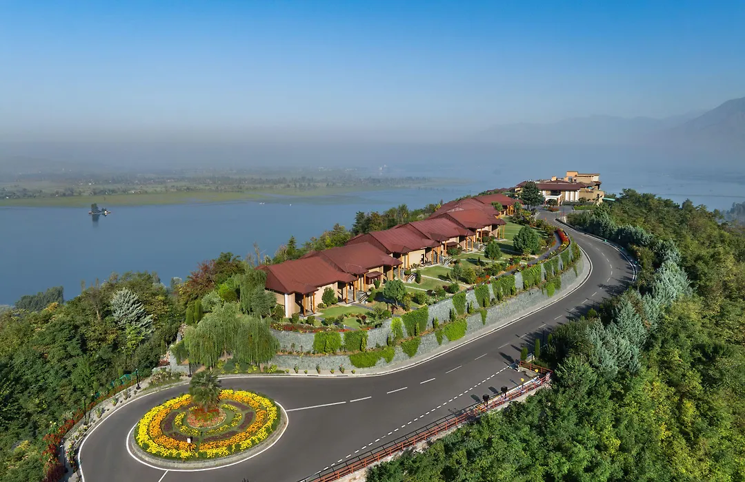 Taj Dal View Srinagar-1
