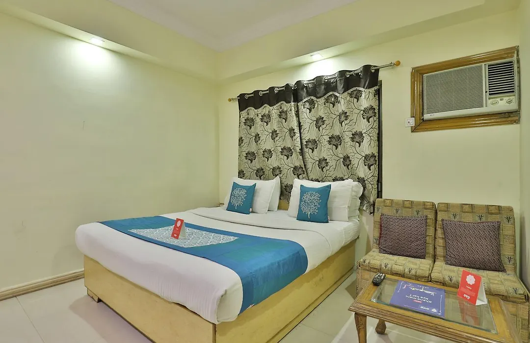 Oyo 1341 Hotel Royal Inn-1