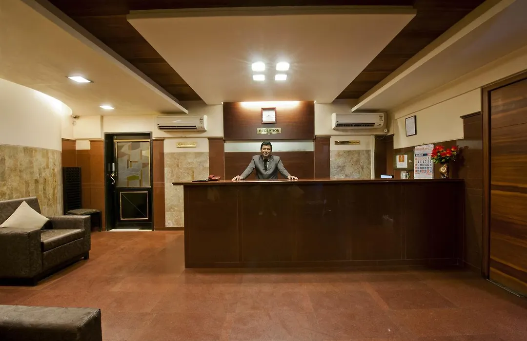 Rajhans Hotel-1