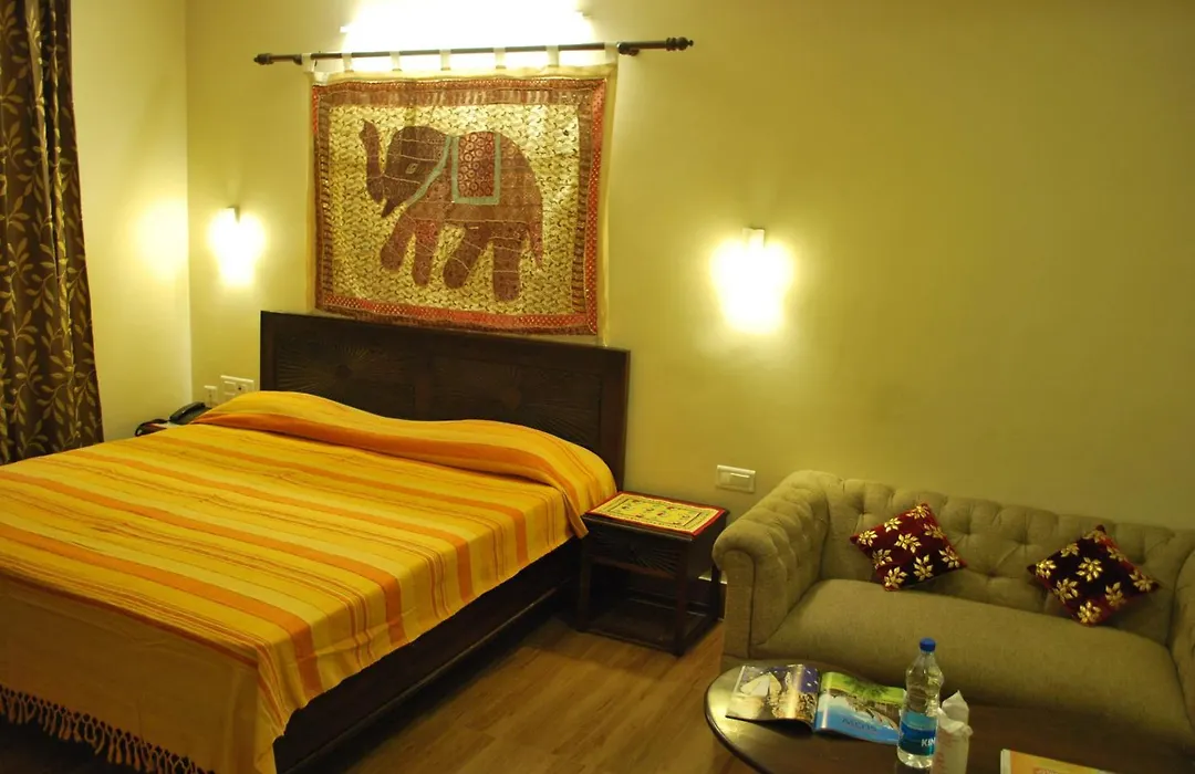 Hotel H R Palace-1