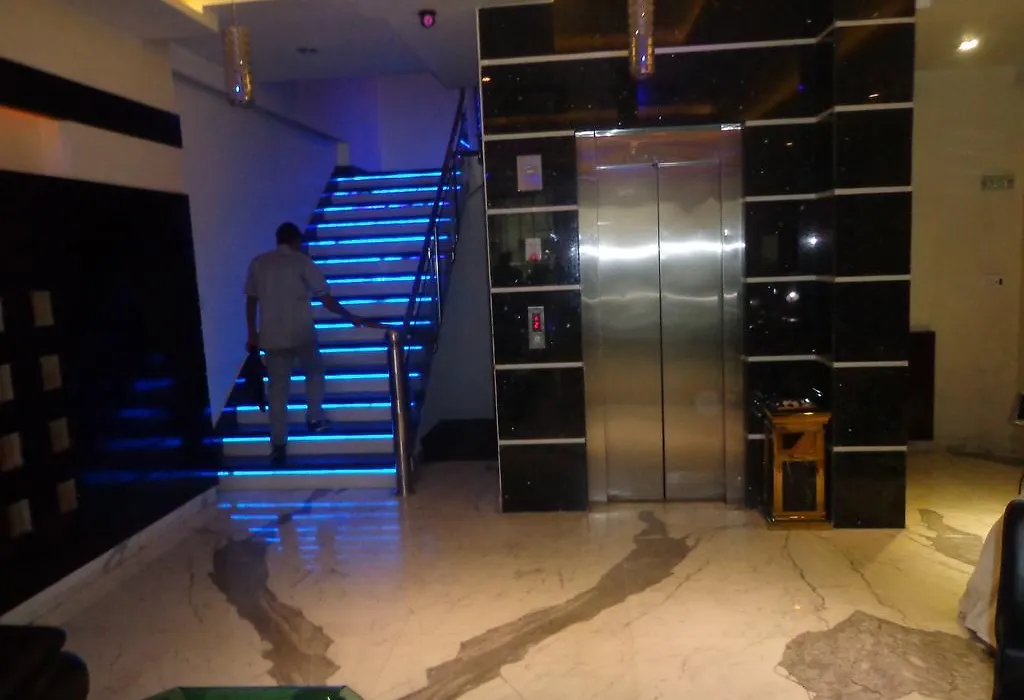 Dewdrop Intercity Hotel-1