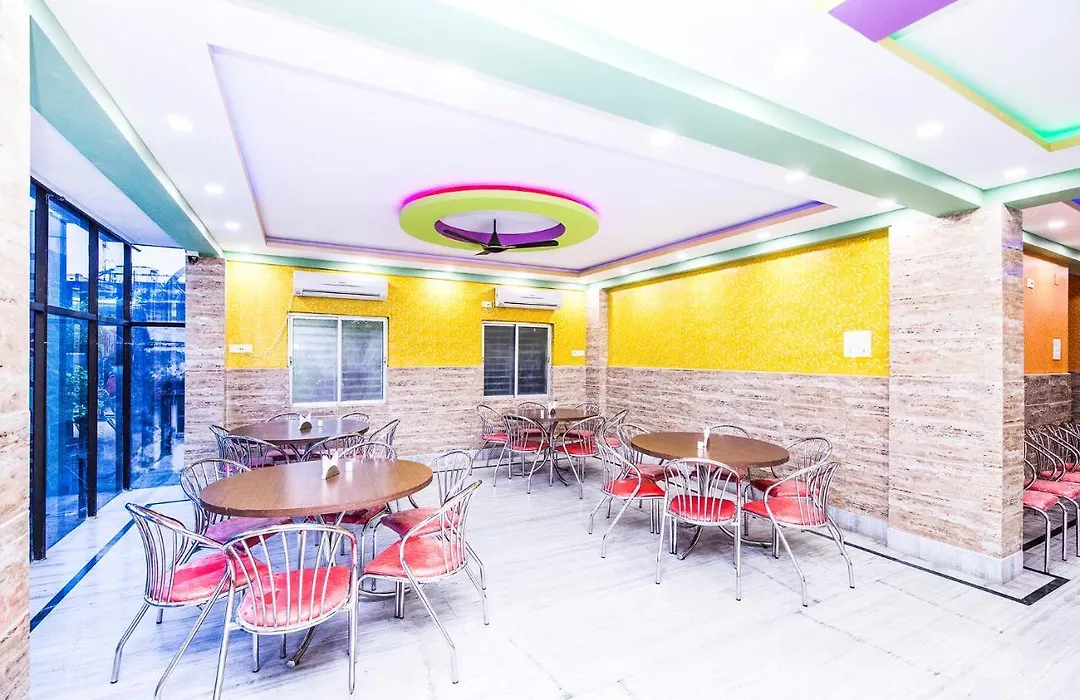 Fabhotel Park Street-1