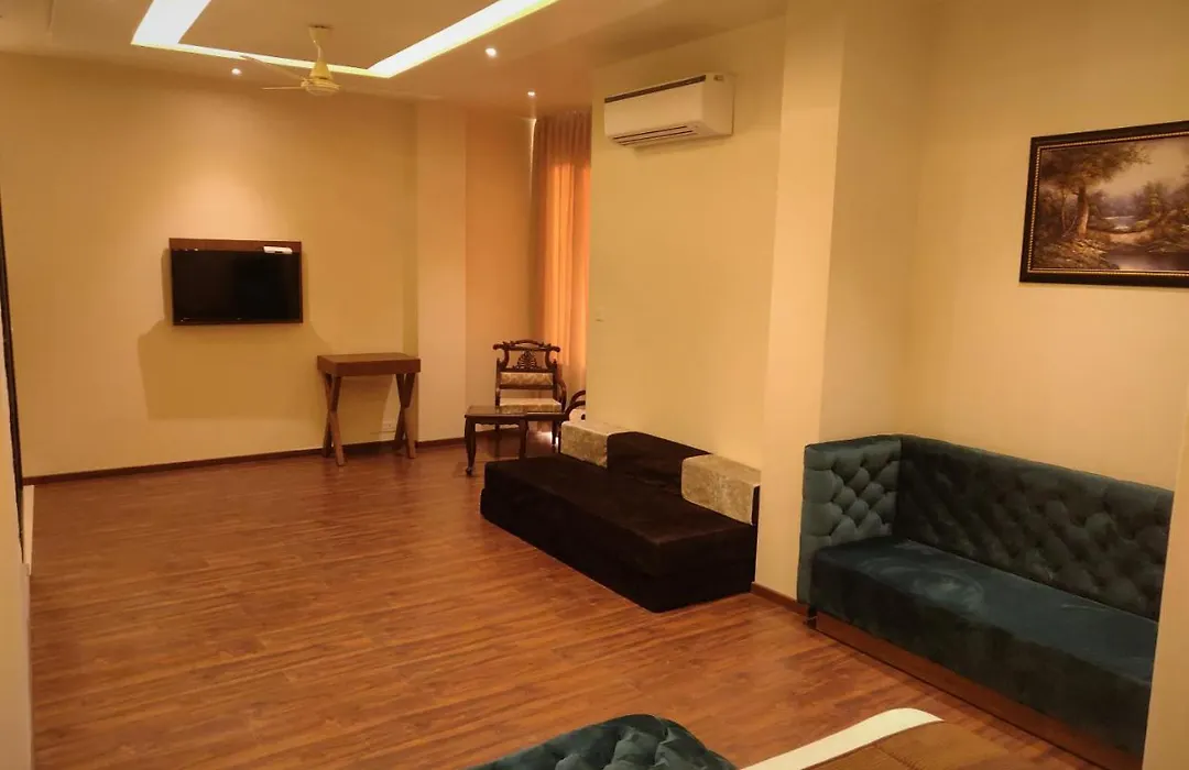 Hotel Regal-1