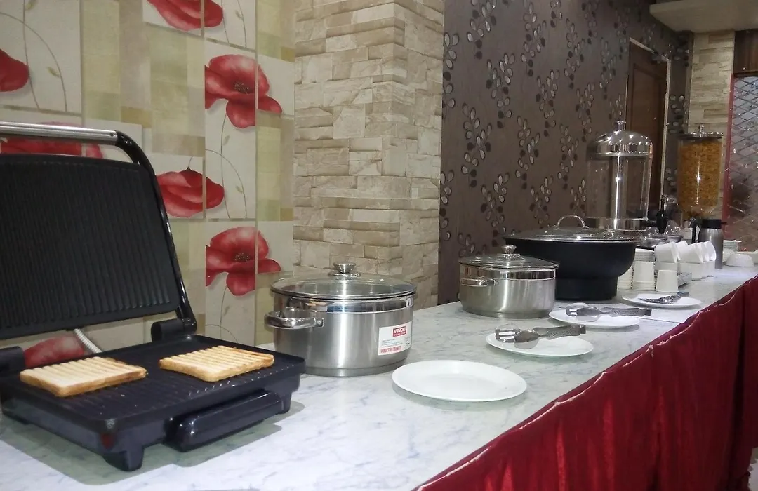 Hotel Eastern Plaza-1