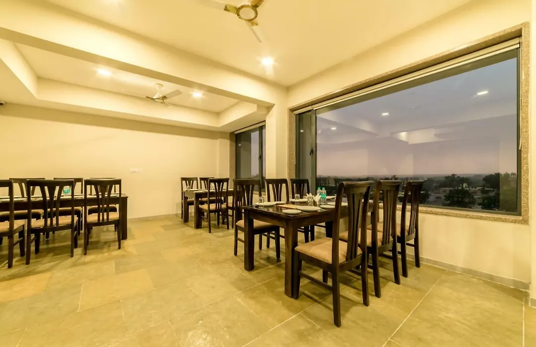 Hotel Antra Inn-1