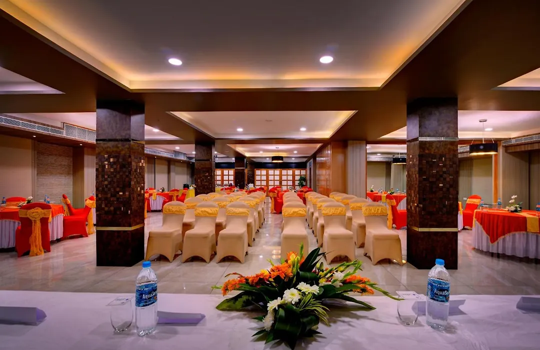 Udaan Clover Hotel Banquet & Spa-1