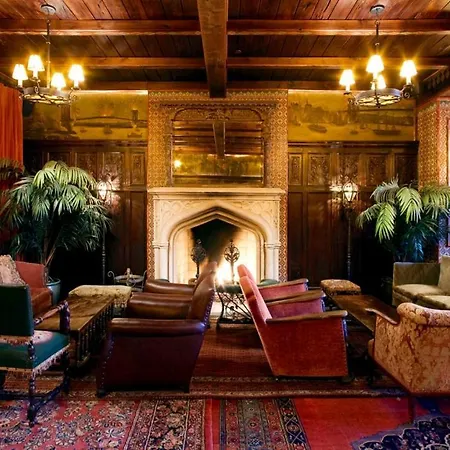 The Lodge B&B-2