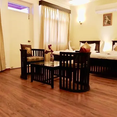 Hotel Glitz-3