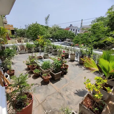 White Villa Guest House Pondicherry-3