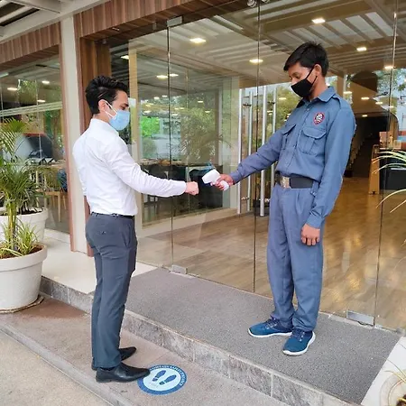 Kanak Beacon Hotel - Ashram Road Ahmedabad-3