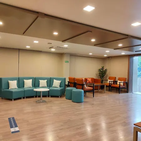 Kanak Beacon Hotel - Ashram Road Ahmedabad-2