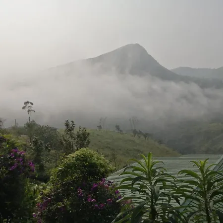 The Kissing Mountains-2