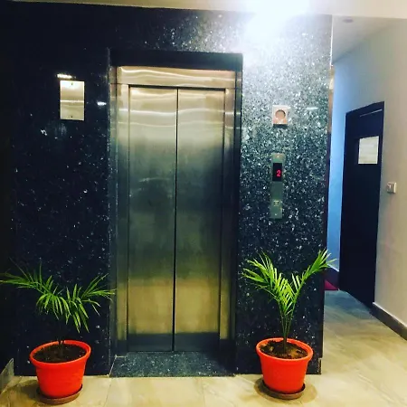 Hotel Maharaja Inn By Geetanjali Hotels-3