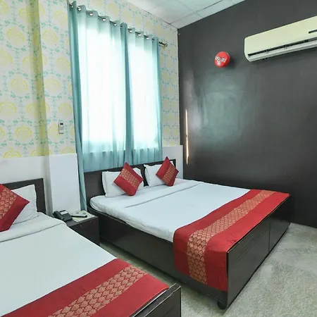 Hotel Raya Inn-2