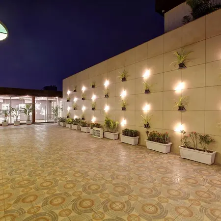 Hotel The Lotus Park-2