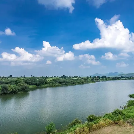 Saffronstays Rose Vineyard: Lakefront Pet-Friendly Villa in Nashik-2