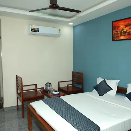 Redstone Hotel - Near Us Consulate Nungambakkam-3