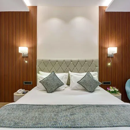 Citrus Hotel Kolhapur-3