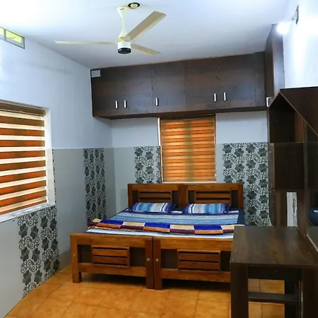 Green View Holiday Home-2