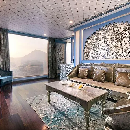 Radisson Blu Udaipur Palace Resort And Spa-2