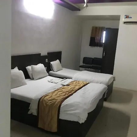 Hotel Skyway-3