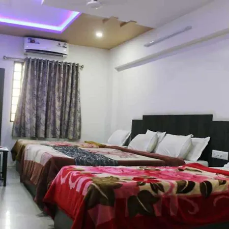 Hotel Skyway-2