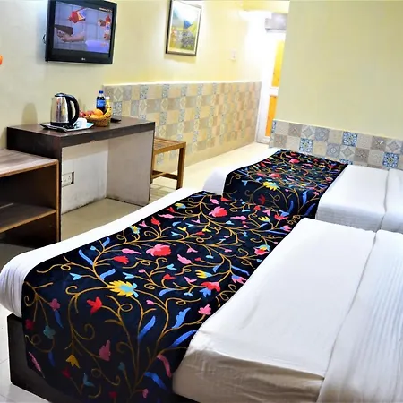Hotel Star Of Kashmir-3