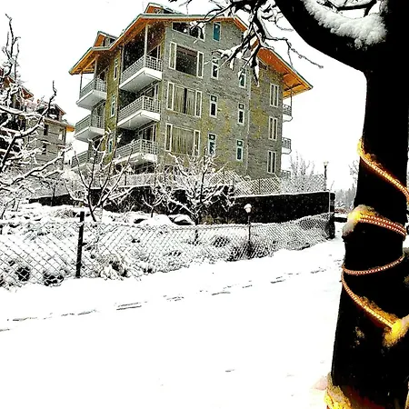 La Aero Resort Home In Snow Mountains-3